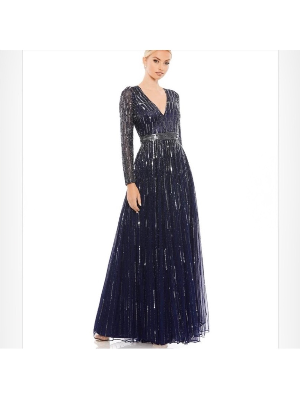 Mac duggal navy blue dress size 12 like new for 300$